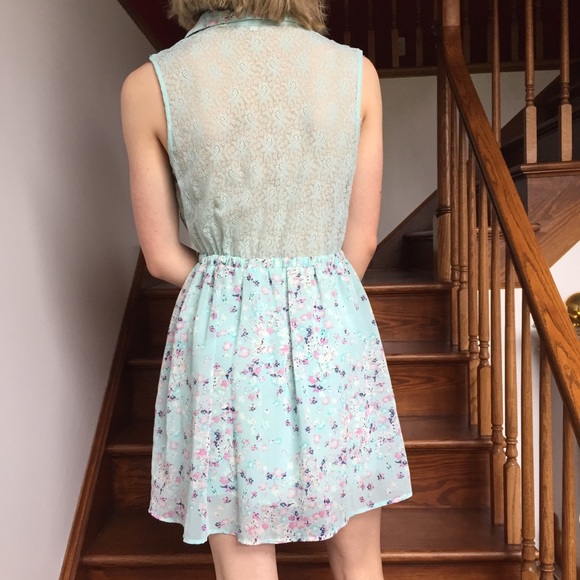 Urban Outfitter mint floral & lace mini dress - Picture 3 of 4